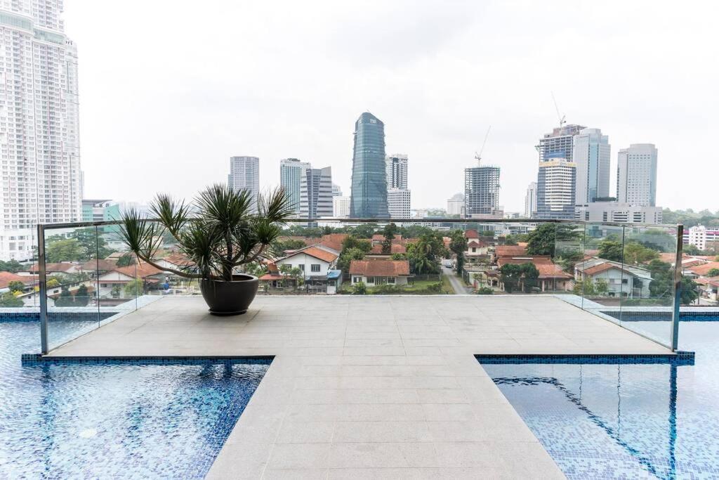 Sks Pavillion Residences - Near Ciq/jb City Square * Johor Bahru